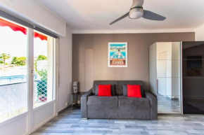 Studio with terrace 15 minutes from the Croisette